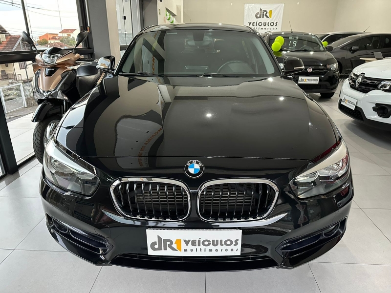 BMW - 120I - 2015/2016 - Preta - R$ 99.990,00