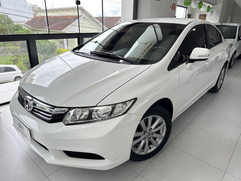 HONDA - CIVIC - 2012/2012 - Branca - R$ 61.800,00