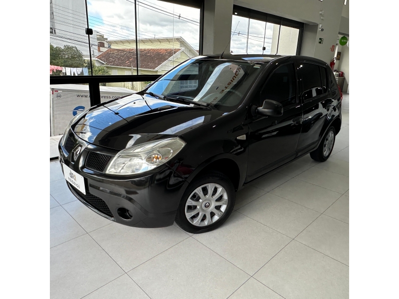 RENAULT - SANDERO - 2009/2010 - Preta - R$ 27.800,00