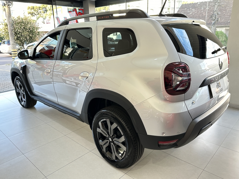 RENAULT - DUSTER - 2024/2025 - Prata - R$ 134.900,00