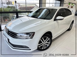 VOLKSWAGEN - JETTA - 2017/2018 - Branca - R$ 95.900,00