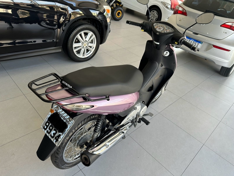 HONDA - BIZ 125 - 2010/2010 - Rosa - R$ 9.800,00