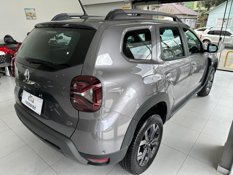 RENAULT - DUSTER - 2024/2025 - Cinza - R$ 142.800,00