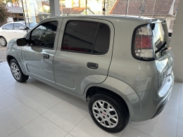 FIAT - UNO - 2015/2016 - Cinza - R$ 42.800,00