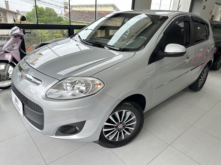 FIAT - PALIO - 2013/2013 - Prata - R$ 36.800,00