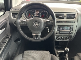 VOLKSWAGEN - FOX - 2013/2014 - Cinza - R$ 42.800,00