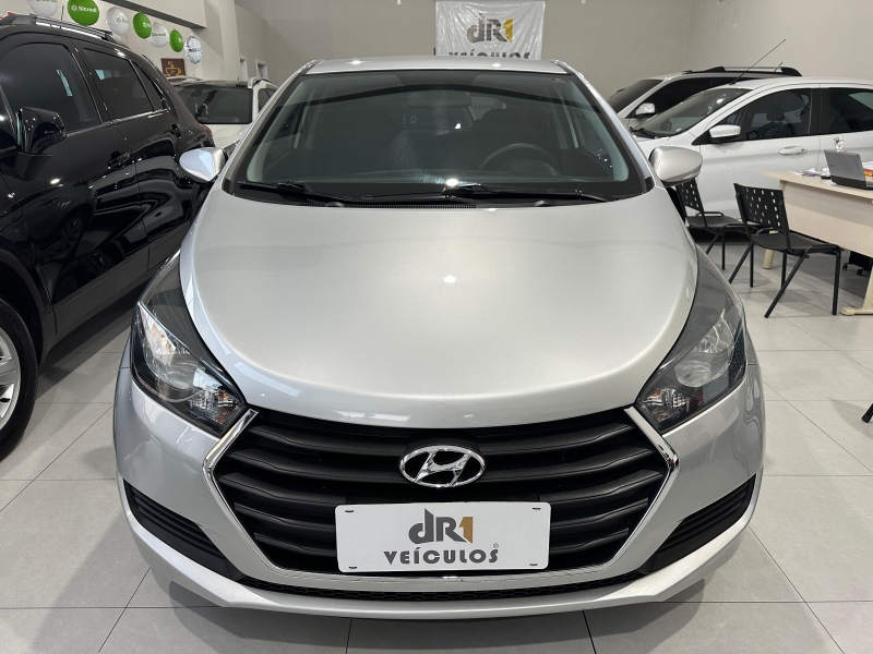 HYUNDAI - HB20 - 2016/2017 - Prata - R$ 56.800,00