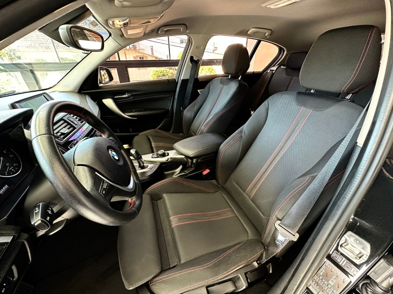 BMW - 120I - 2015/2016 - Preta - R$ 101.900,00
