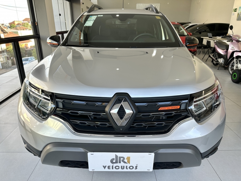 RENAULT - DUSTER - 2024/2025 - Prata - R$ 134.900,00