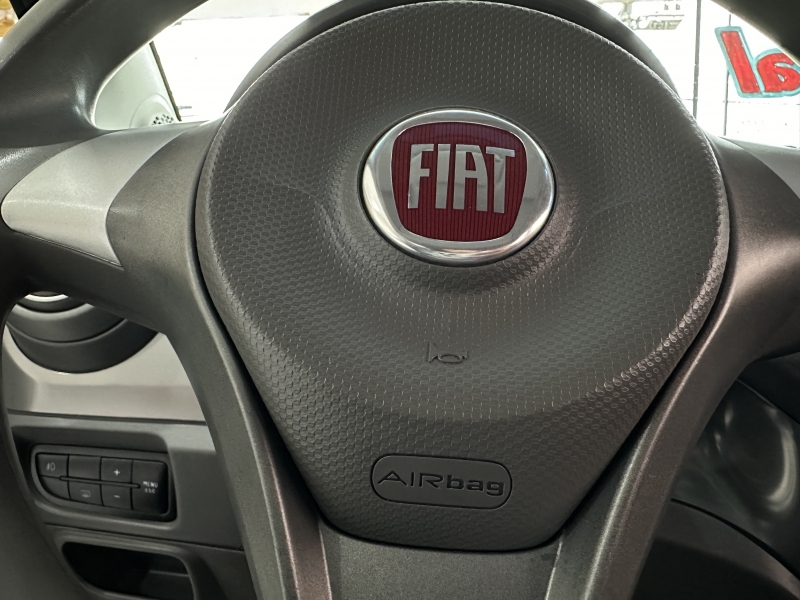 FIAT - PALIO - 2013/2013 - Prata - R$ 36.800,00